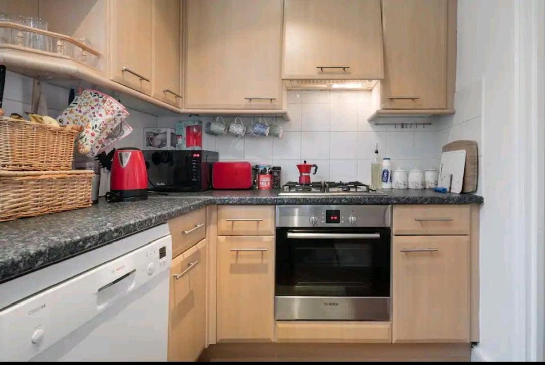 Stylish Room With Private Bath & Terrace In Super Central Clapham Junction Minutes From Victoria, Waterloo Лондон Екстер'єр фото